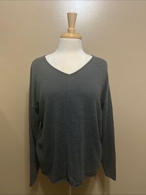 Pulse Women's V-Neck Sweater Charcoal Gray